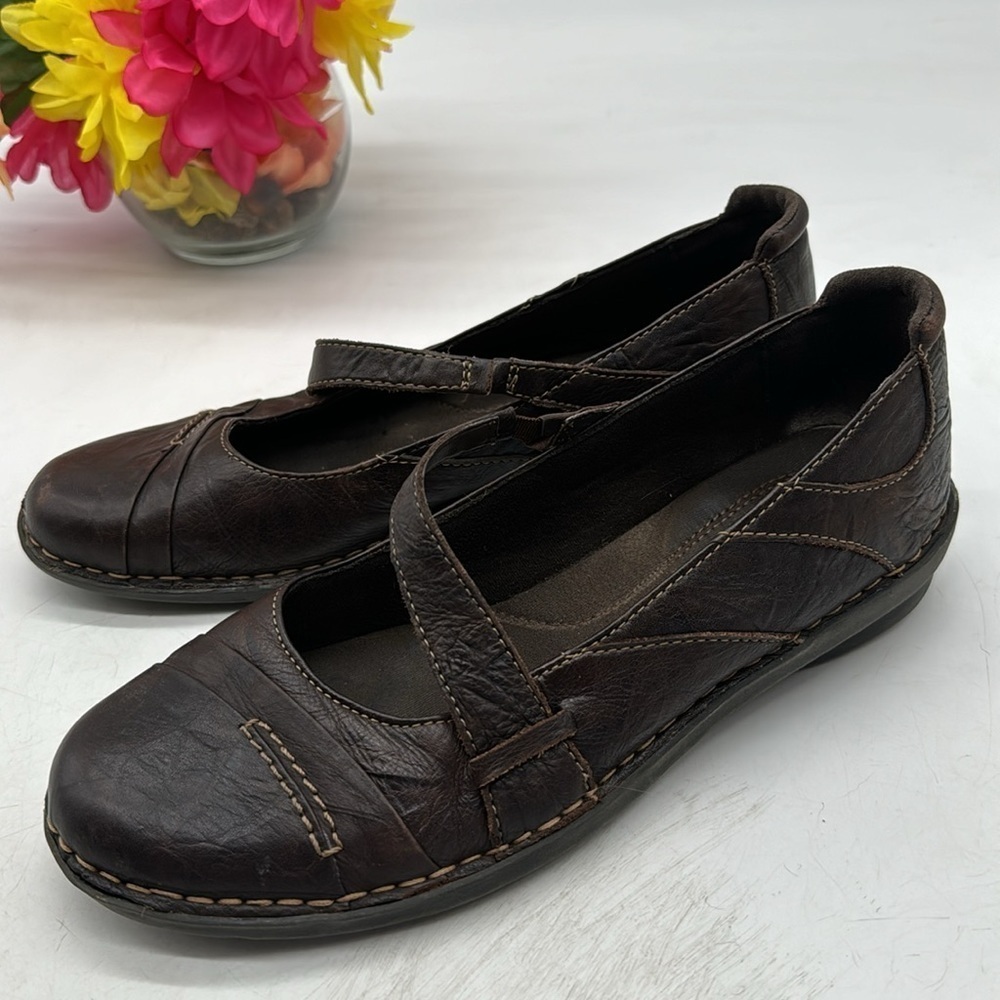 Clarks Dark Brown Flat Loafer Size 10 MCL7395A